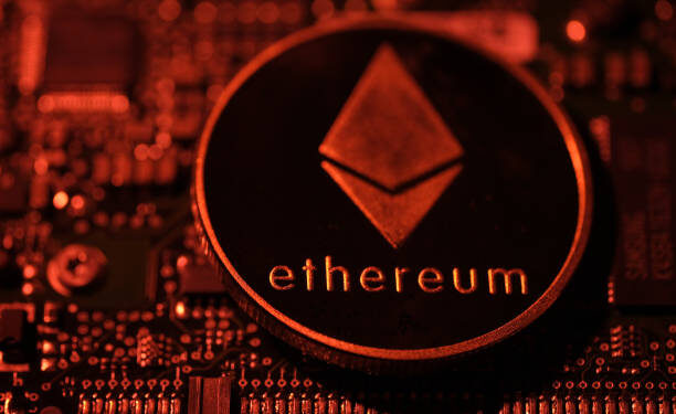 Ethereum Price Squeezed In Falling Channel – Bulls Eye Rebound To $4,788 If This Support Holds