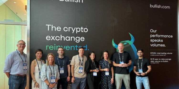 Peter Thiel Backed Bullish Upsizes IPO to Nearly $1B Amid Crypto Capital Market Surge