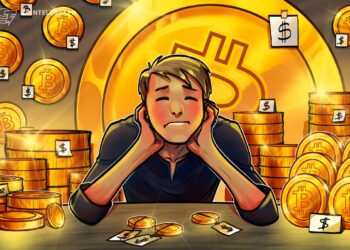 Bitcoin Long-Term Holders Offload 241,000 BTC as Bears Eye $95K