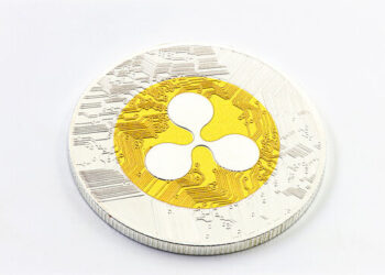 XRP Price Action Turns Bearish, Analyst Says Crash Below $1 Is Coming