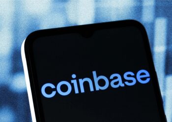 Coinbase Faces Customer Fury — Exec Promises To Do Better