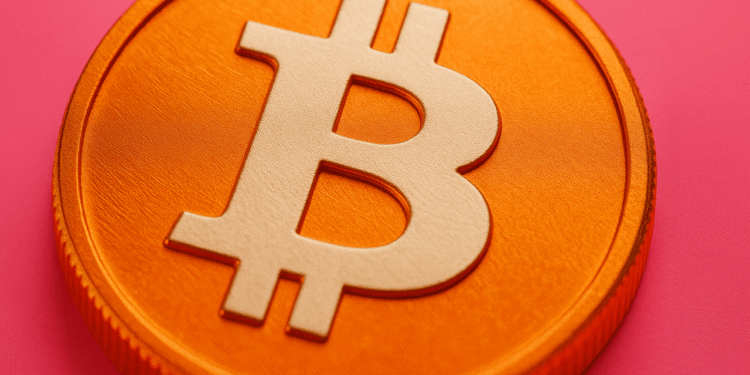 Ancient Bitcoin Giants Awaken: Close to 700 BTC Stirs After Years of Silence