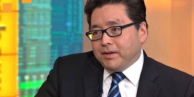 Tom Lee Sees “Monster” Gains For BTC, ETH On Fed Rate Cut