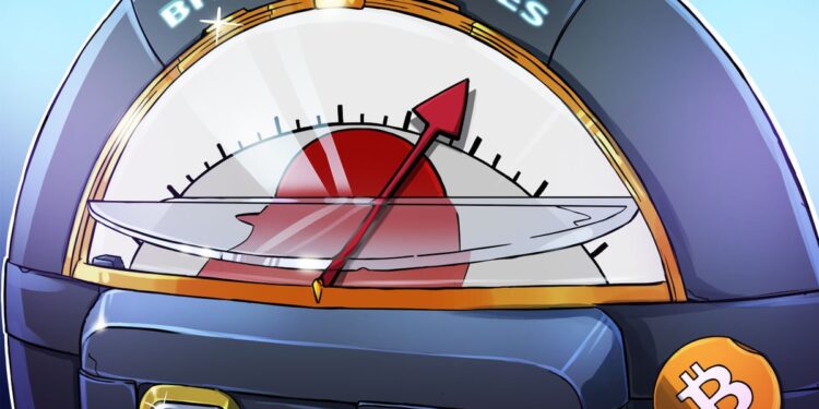 Bitcoin Futures Trades Flip Bullish Into $121K BTC highs