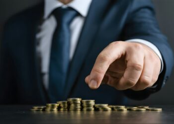 Chinese Investment Bank Eyes $600M Raise For BNB Treasury