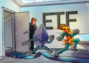 Spot BTC, ETH ETFs see $1.7B Outflow but Whales Buy the Dip