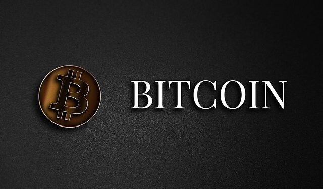 Bitcoin Whales Cash Out, Retail Doubles Down – BTC Ownership Structure Faces Major Flip