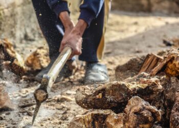 Bitcoin Miners Struggle As Hashprice Collapses