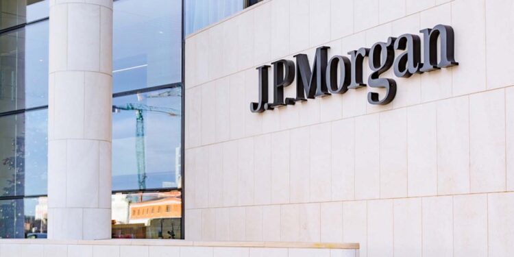 JPMorgan Discloses 64% Increase In BlackRock Bitcoin ETF Holdings In 2025 Q3 — Details