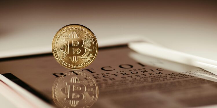 Fidelity CEO Confirms Personal Holdings, Hails BTC As ‘Gold Standard’