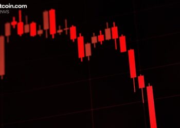 Coinbase Explains Why Bitcoin Price Dumps With Whale Selling Pressure