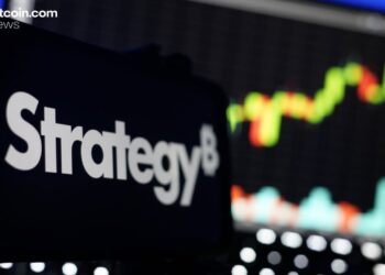 Strategy Holds Nasdaq-100 Slot—Saylor Says ‘Bitcoin Hoarding Will Continue’