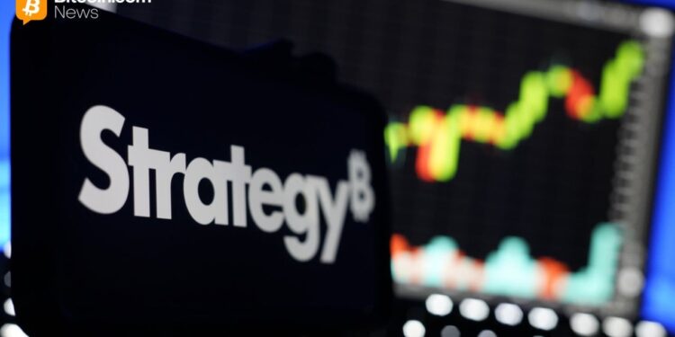 Strategy Holds Nasdaq-100 Slot—Saylor Says ‘Bitcoin Hoarding Will Continue’