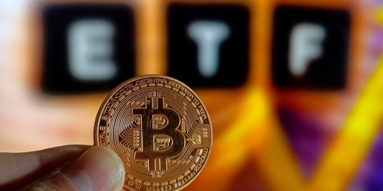 Bitcoin Spot ETFs Open 2026 Account With $681 Million Loss – Details