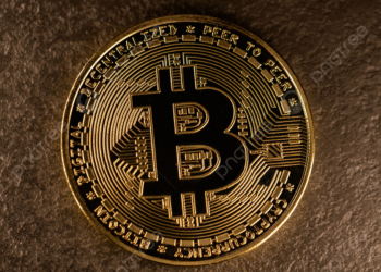 Weekend Trap? Bitcoin Enters Choppy Range As Critical Trend Line Holds Below