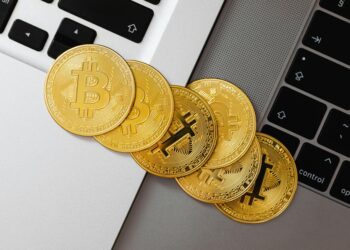 Binance Bitcoin STH Activity Falls By $8 Billion In December — Here’s Why