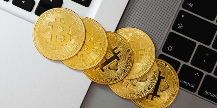Binance Bitcoin STH Activity Falls By $8 Billion In December — Here’s Why