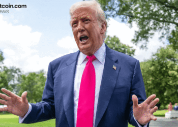 Trump’s Tariff Talk and Policy Gridlock Push Bitcoin Lower as Markets Turn Defensive