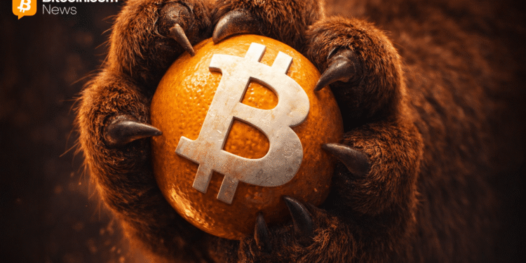 Bitcoin Clings to $62.5K as Bearish Pressure Tightens Its Grip