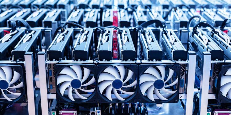 Bitcoin Mining Difficulty Falls By 11% In Largest Drop Since China’s Ban – Details