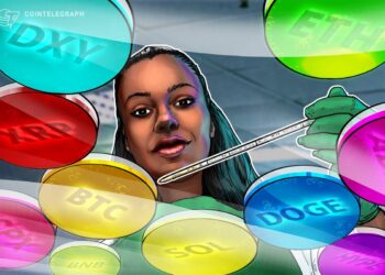 Bitcoin, Altcoins Turn Down As Traders Cut Positions, Evade Risk