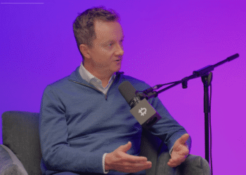 Bitcoin May Sink To $50K, Standard Chartered’s Kendrick Warns