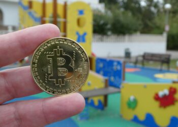 Bitcoin At Risk? Odds Tilt Toward Drop Below $66K This April