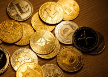 Hope For Altcoin Season: The Bitcoin Move That Could Kickstart Everything