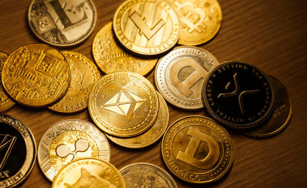 Hope For Altcoin Season: The Bitcoin Move That Could Kickstart Everything