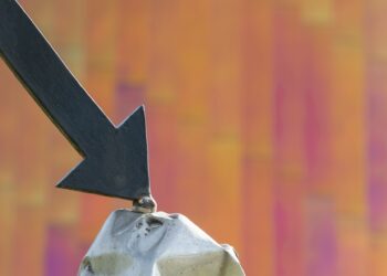 XRP ‘Under Heavy Resistance’ After Key Rejection: Is $1 Next?