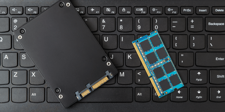 He Bought a Hard Drive He Thought Was New, but When He Plugged It in He Found 800 GB of Data Worth Thousands of Dollars – Bitcoin News