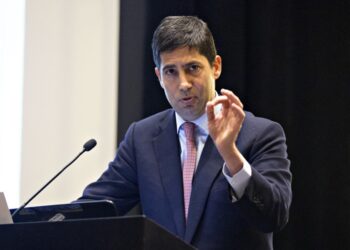 New Fed Era Approaches: What Bitcoin Investors Should Expect Under Warsh