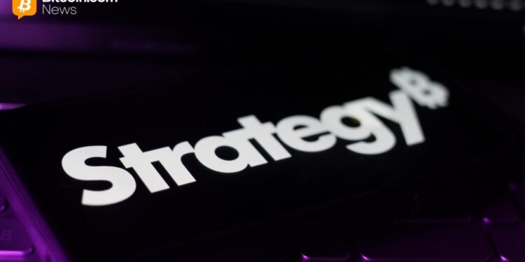 Strategy Pauses Bitcoin Buying as Saylor’s ‘BitVac’ Comment Puts Next BTC Buy on Watch