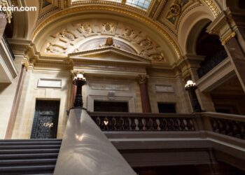 Wisconsin Federal Judge Hands Tribes First IGRA Win Against Kalshi Sports Bets