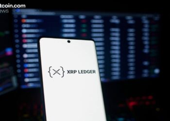 XRP Bulls Drive Token Above $90B Market Cap as Bitcoin Retakes $82,000