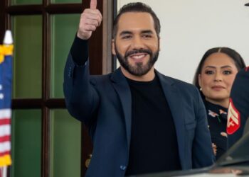 El Salvador Buys the Dip as Bitcoin Slides Under $66,000, Reserve Nears 7,600 BTC