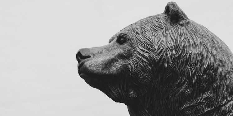 XRP Sees Intense Capitulation As Profit-To-Loss Ratio Plunges