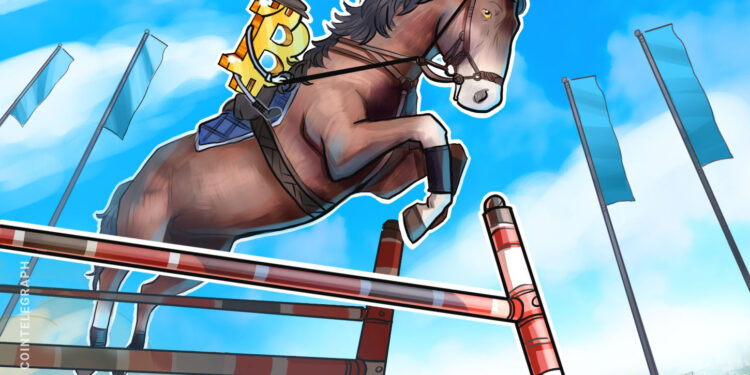 Bitcoin Tries for New July Highs Amid Falling Oil, Dollar Strength