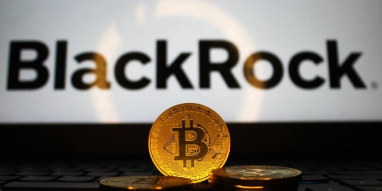 Blackrock’s IBIT Sees $773 Million Weekly Exit as Bitcoin ETFs Lose $527 Million