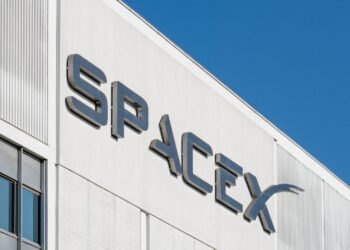 Elon Musk Says SpaceX Could Be Worth More Than Everything Else on Earth if Goals Are Met