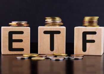 Fidelity, ARK Lead $131M Bitcoin Outflow as Ether, XRP ETFs Gain