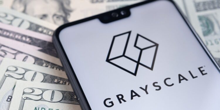 ETH, SOL Supply Growth Could Fall Below Gold by 2031