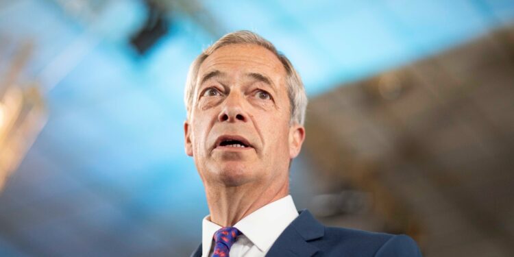 UK Finance Minister Blasts Nigel Farage’s ‘Bitcoin Account’
