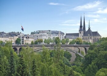 Spanish Banking Giant Cecabank Takes Crypto Custody Push to Luxembourg – Bitcoin News