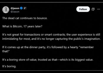 Calacanis Calls Bitcoin a Dead Cat, Saylor and Cathie Wood Fire Back