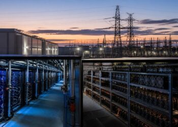 Bitcoin Miners Unplug 23% as AI Revenue Surges 52%