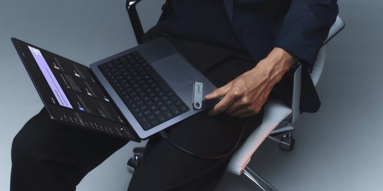 Ledger Warns Buyers Not To Set Up Wallets From Reseller